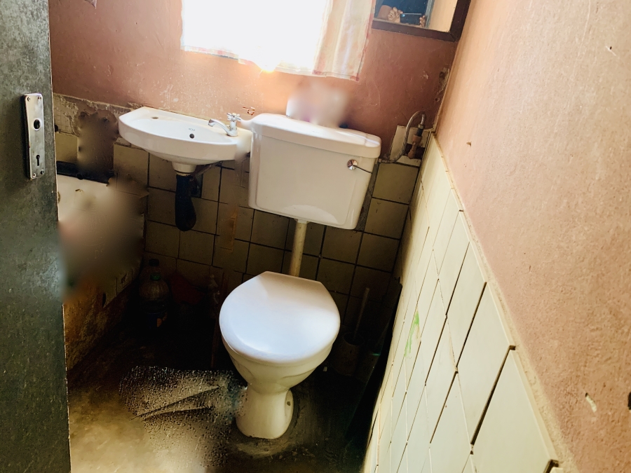 2 Bedroom Property for Sale in Daveyton Gauteng
