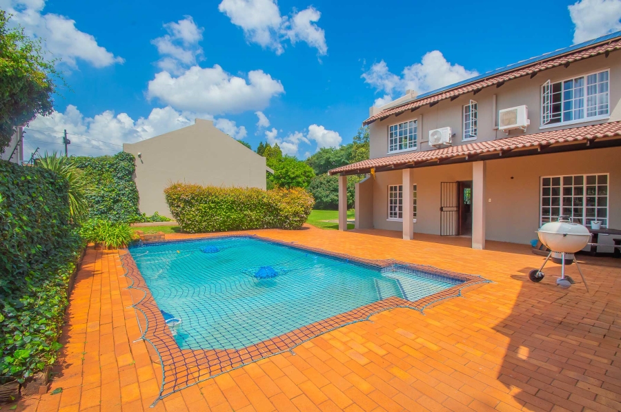 3 Bedroom Property for Sale in Roodekrans Gauteng