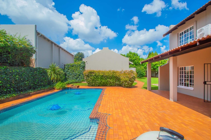 3 Bedroom Property for Sale in Roodekrans Gauteng