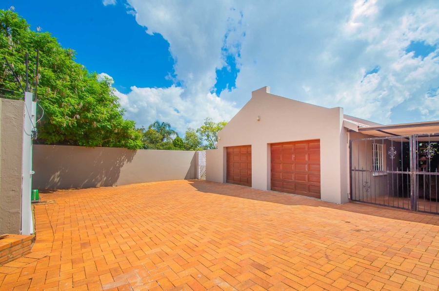 3 Bedroom Property for Sale in Roodekrans Gauteng