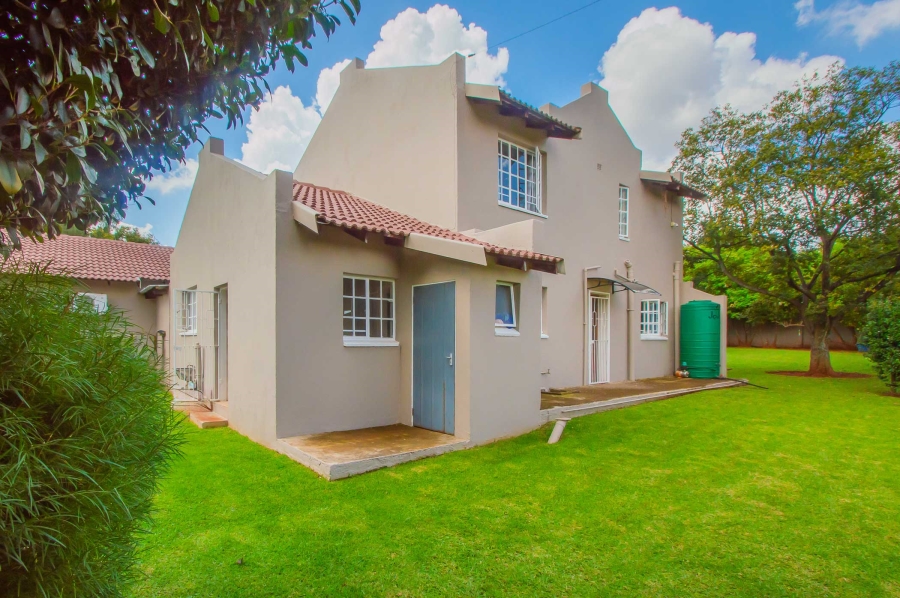 3 Bedroom Property for Sale in Roodekrans Gauteng