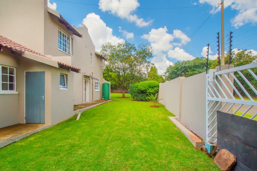 3 Bedroom Property for Sale in Roodekrans Gauteng