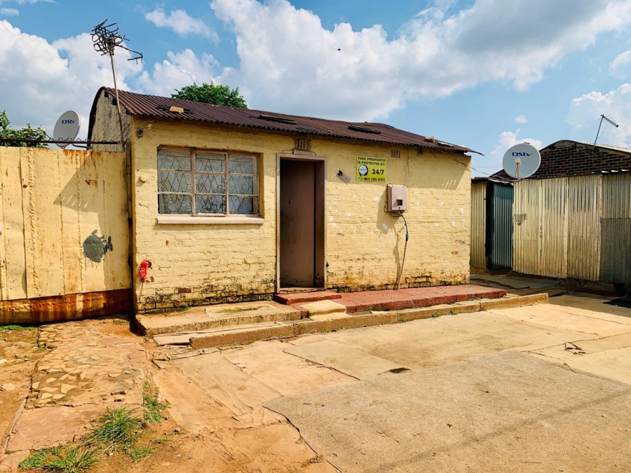 2 Bedroom Property for Sale in Daveyton Gauteng