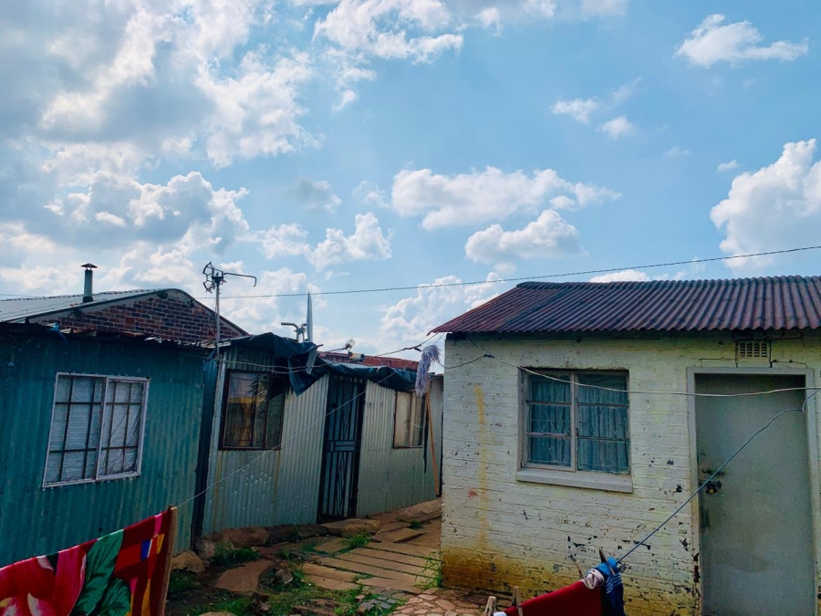 2 Bedroom Property for Sale in Daveyton Gauteng