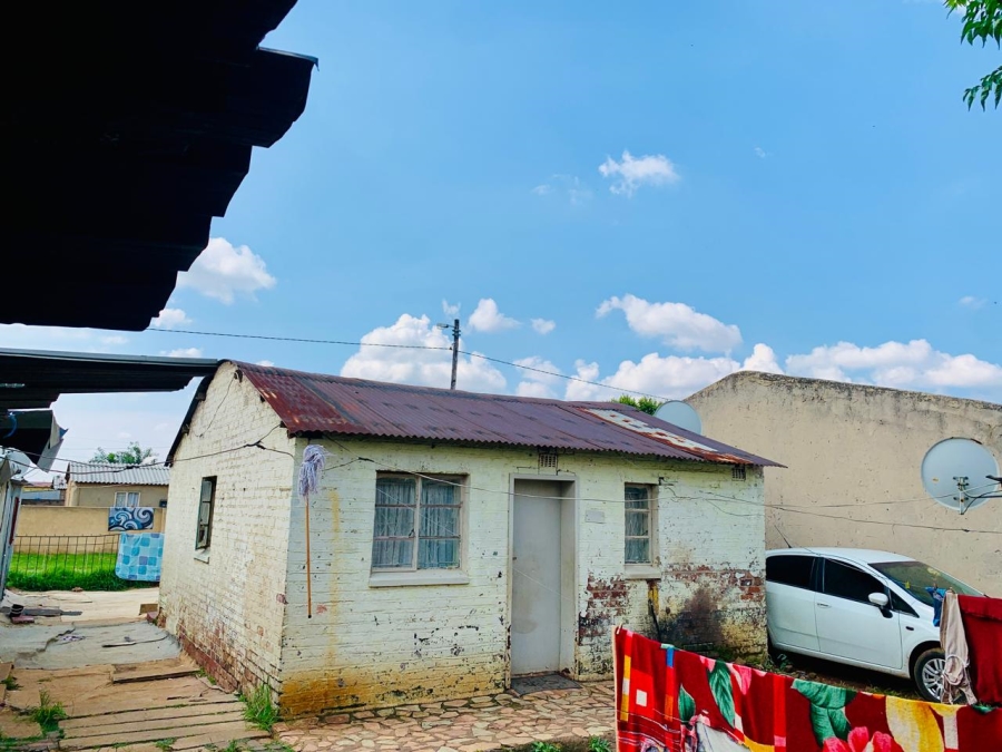 2 Bedroom Property for Sale in Daveyton Gauteng