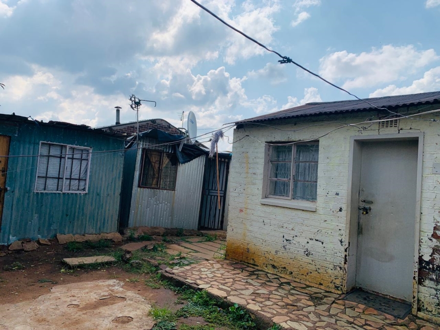 2 Bedroom Property for Sale in Daveyton Gauteng