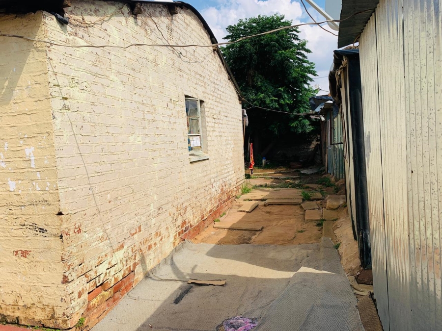 2 Bedroom Property for Sale in Daveyton Gauteng