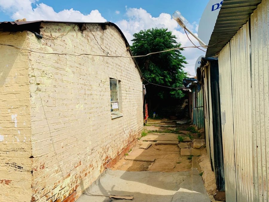 2 Bedroom Property for Sale in Daveyton Gauteng