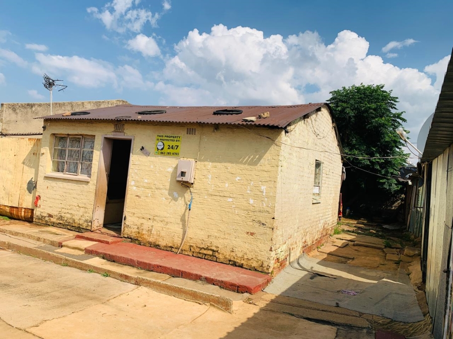 2 Bedroom Property for Sale in Daveyton Gauteng