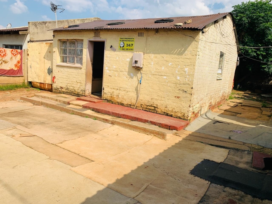 2 Bedroom Property for Sale in Daveyton Gauteng