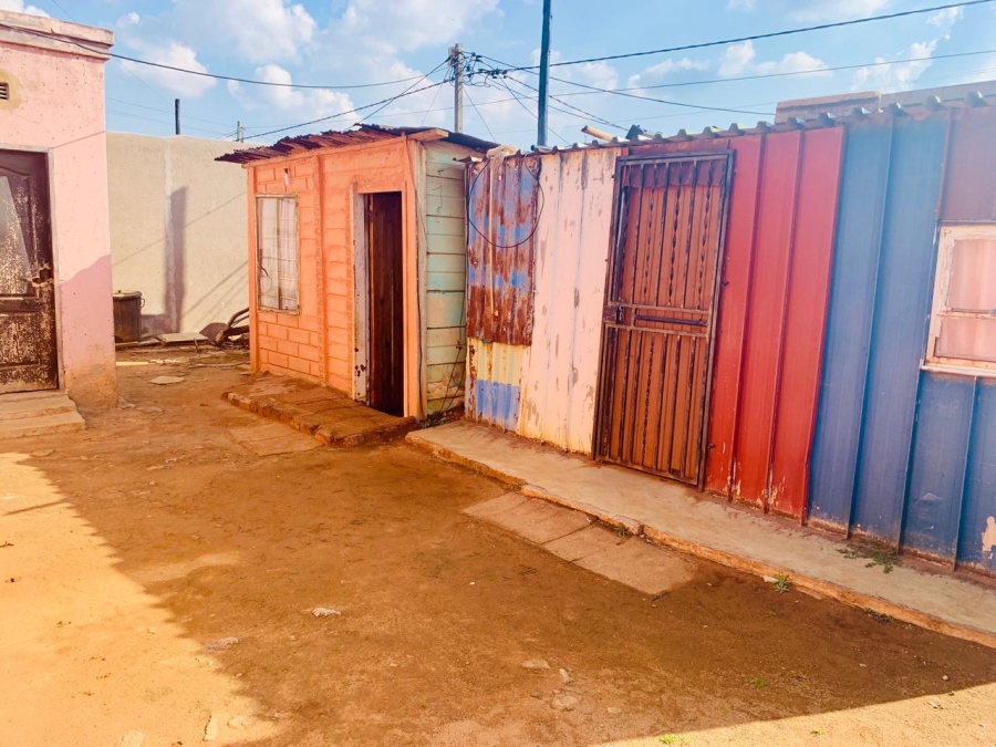 2 Bedroom Property for Sale in Daveyton Gauteng