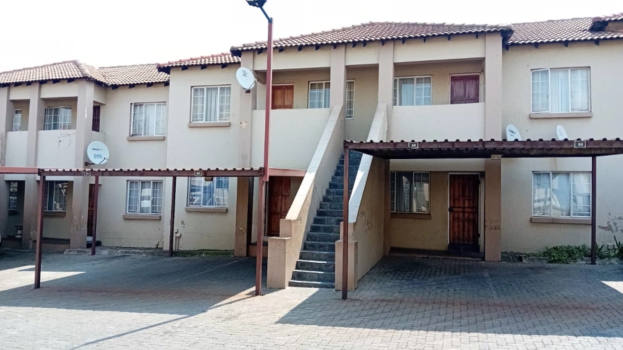 1 Bedroom Property for Sale in Elspark Gauteng