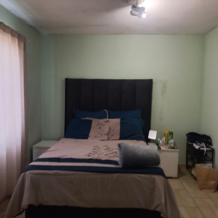 1 Bedroom Property for Sale in Elspark Gauteng