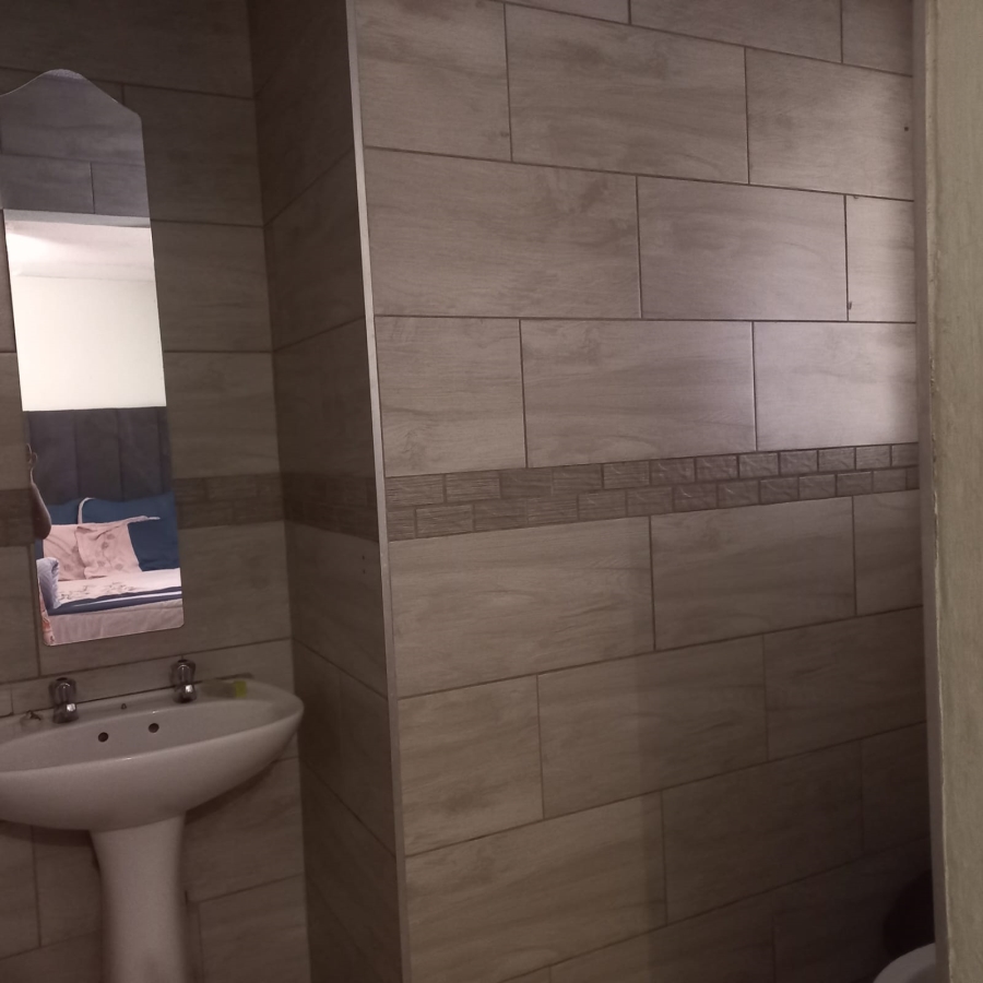 1 Bedroom Property for Sale in Elspark Gauteng