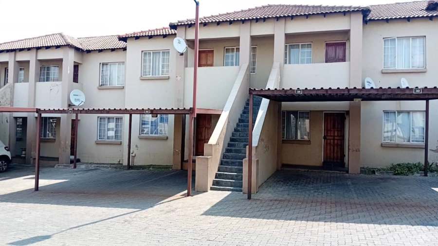 1 Bedroom Property for Sale in Elspark Gauteng