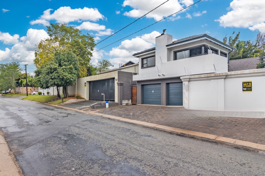 3 Bedroom Property for Sale in Parkmore Gauteng