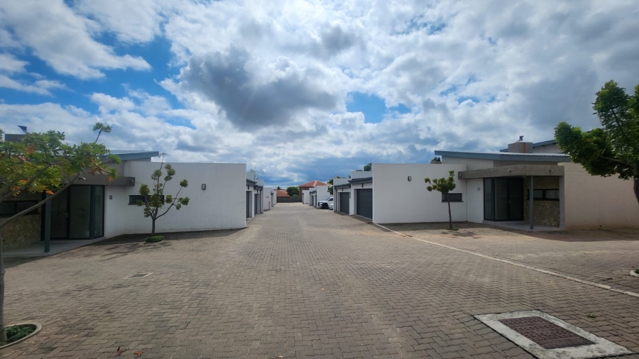 3 Bedroom Property for Sale in Equestria Gauteng