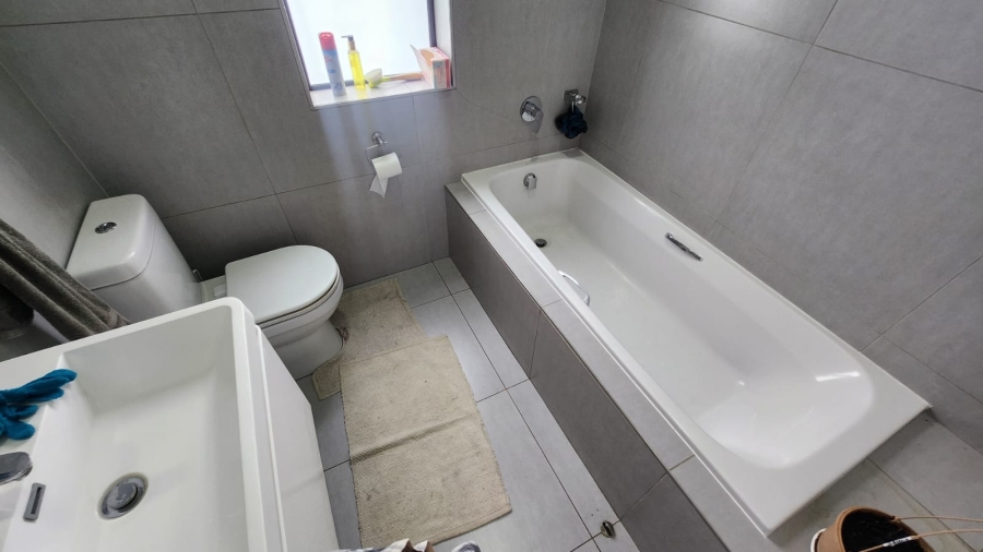 3 Bedroom Property for Sale in Equestria Gauteng