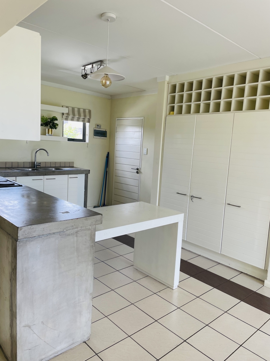 2 Bedroom Property for Sale in Dainfern Gauteng