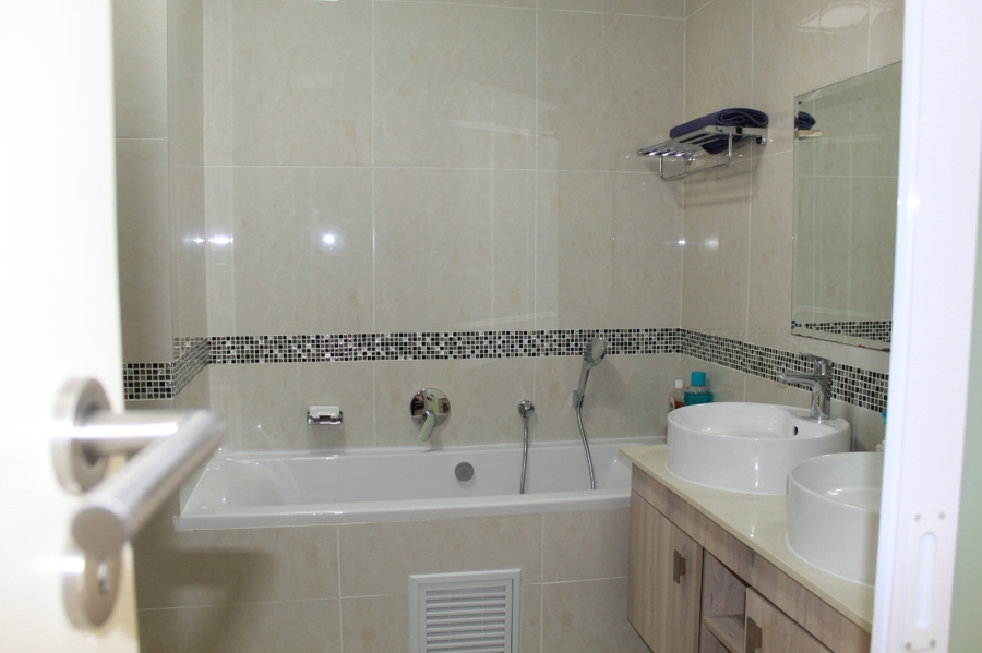 3 Bedroom Property for Sale in Noordhang Gauteng