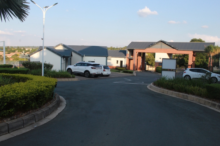 3 Bedroom Property for Sale in Noordhang Gauteng