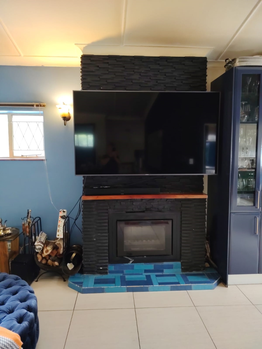 3 Bedroom Property for Sale in Bordeaux Gauteng