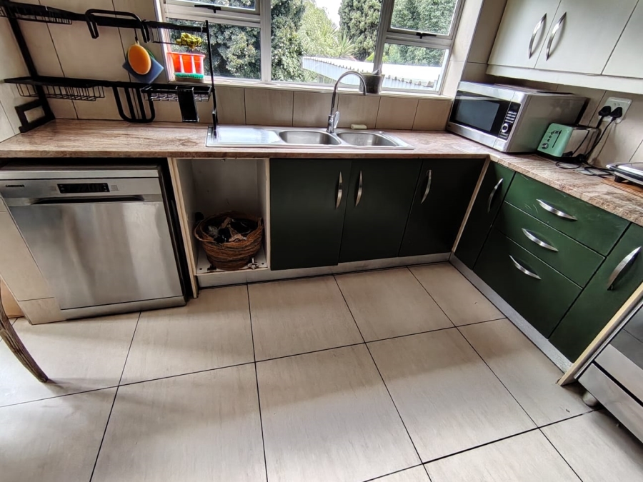 3 Bedroom Property for Sale in Bordeaux Gauteng