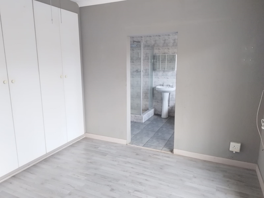 2 Bedroom Property for Sale in Pomona Gauteng