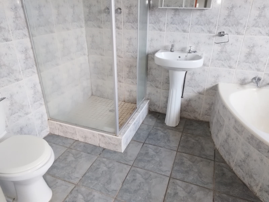 2 Bedroom Property for Sale in Pomona Gauteng