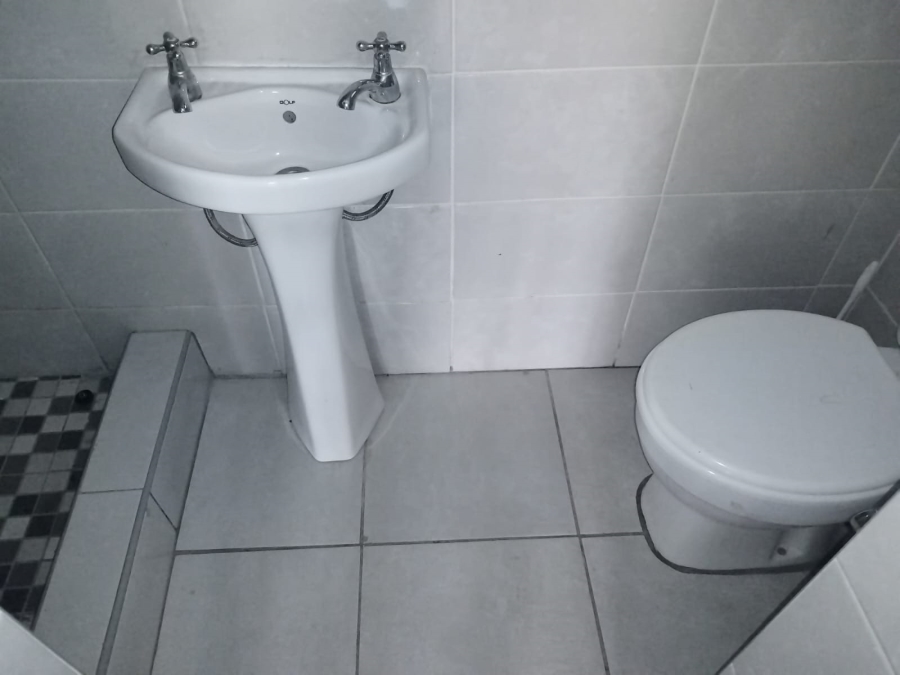 2 Bedroom Property for Sale in Pomona Gauteng