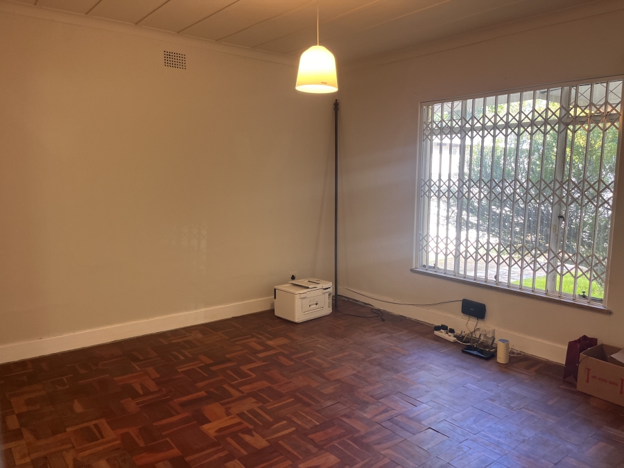 4 Bedroom Property for Sale in Oaklands Gauteng