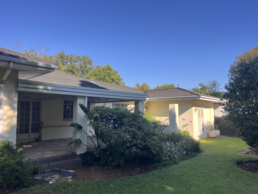 4 Bedroom Property for Sale in Oaklands Gauteng