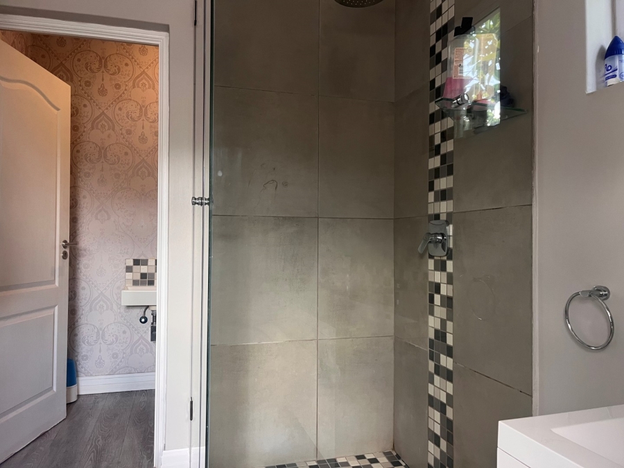 3 Bedroom Property for Sale in Glenhazel Gauteng