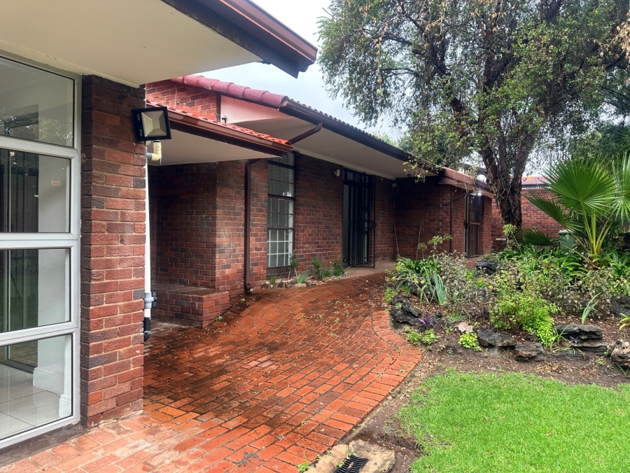 3 Bedroom Property for Sale in Paulshof Gauteng