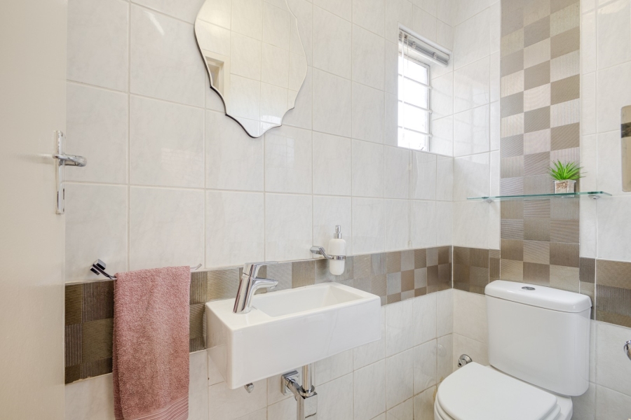 To Let 3 Bedroom Property for Rent in Victory Park Gauteng