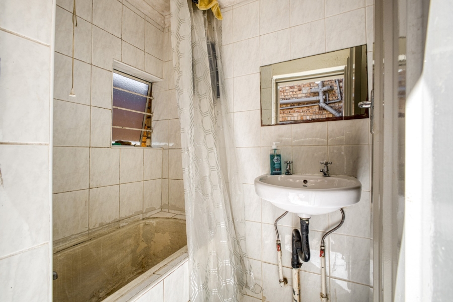 To Let 3 Bedroom Property for Rent in Victory Park Gauteng