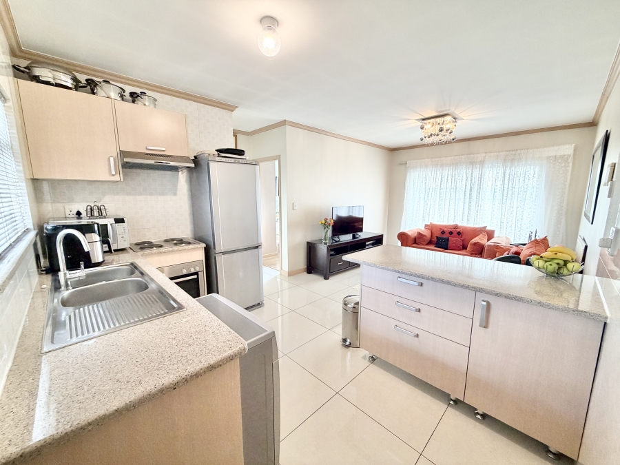 1 Bedroom Property for Sale in Noordwyk Gauteng