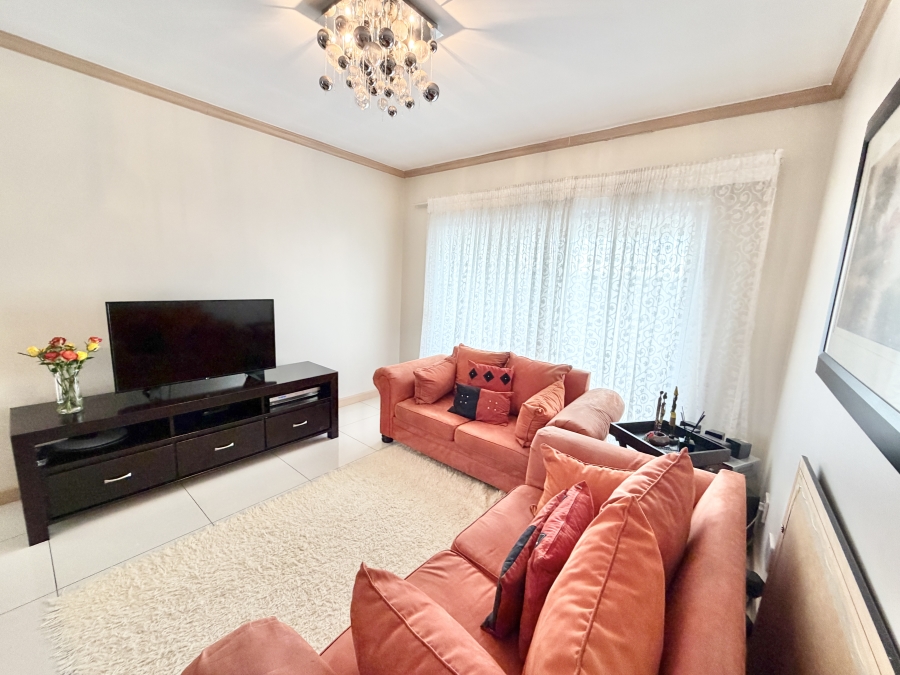 1 Bedroom Property for Sale in Noordwyk Gauteng