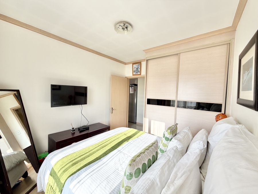 1 Bedroom Property for Sale in Noordwyk Gauteng