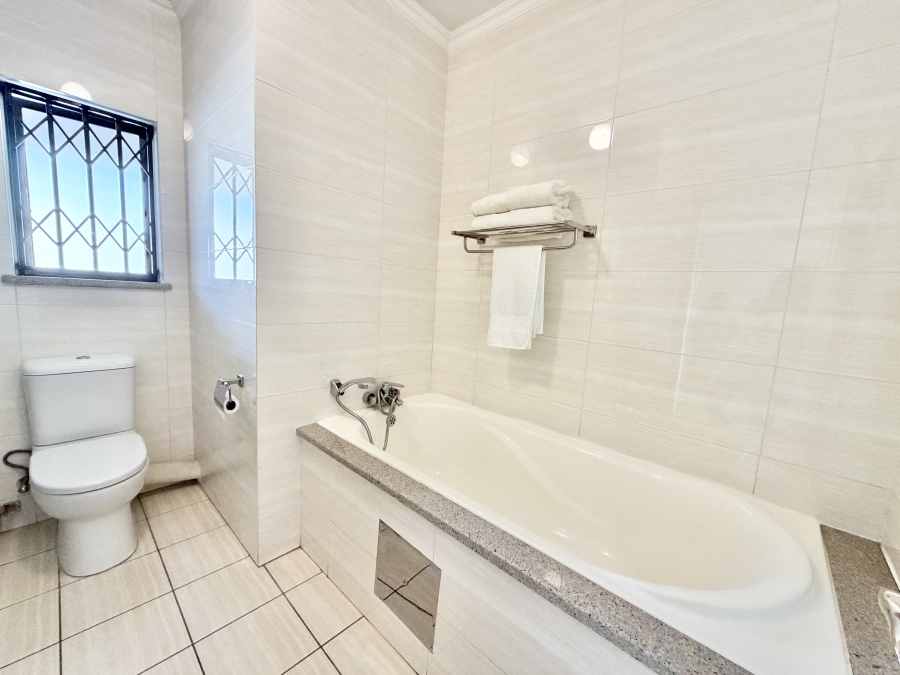 1 Bedroom Property for Sale in Noordwyk Gauteng