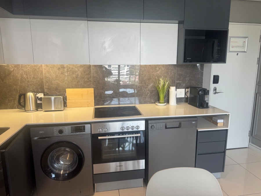 To Let 1 Bedroom Property for Rent in Sandown Gauteng