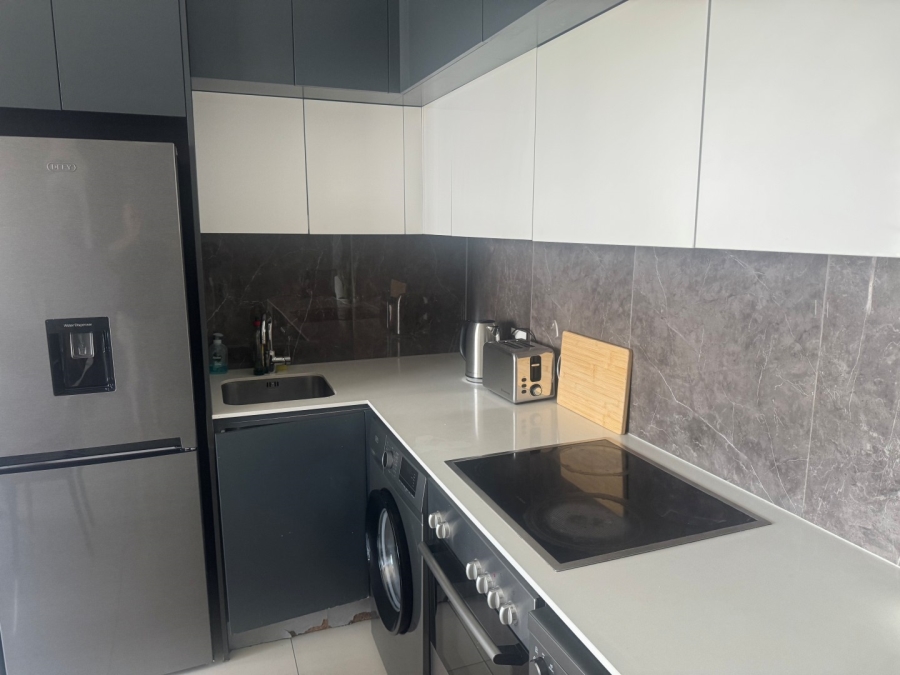 To Let 1 Bedroom Property for Rent in Sandown Gauteng