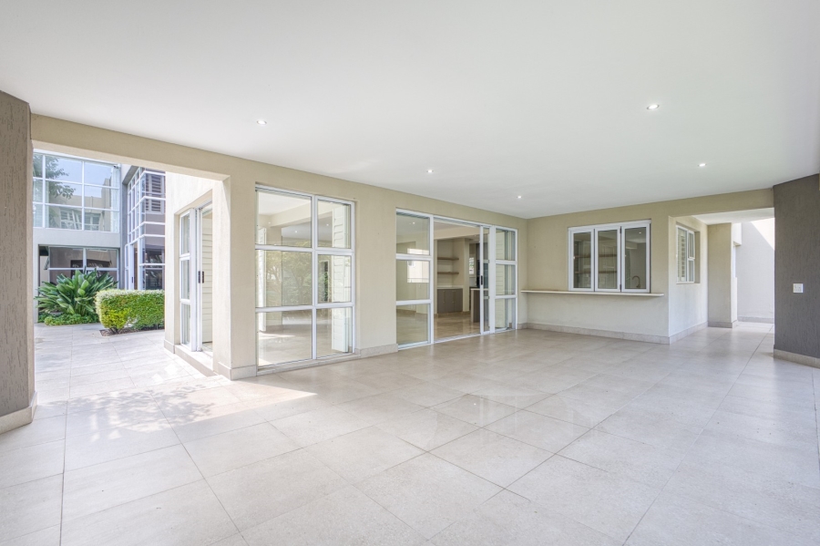 To Let 6 Bedroom Property for Rent in Morningside Gauteng