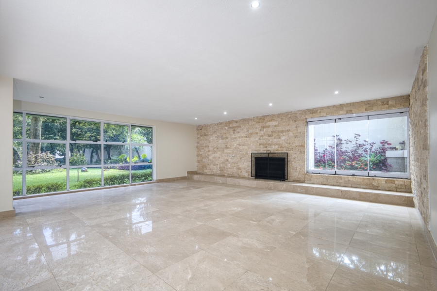 To Let 6 Bedroom Property for Rent in Morningside Gauteng