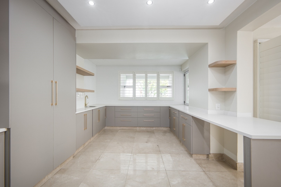 To Let 6 Bedroom Property for Rent in Morningside Gauteng