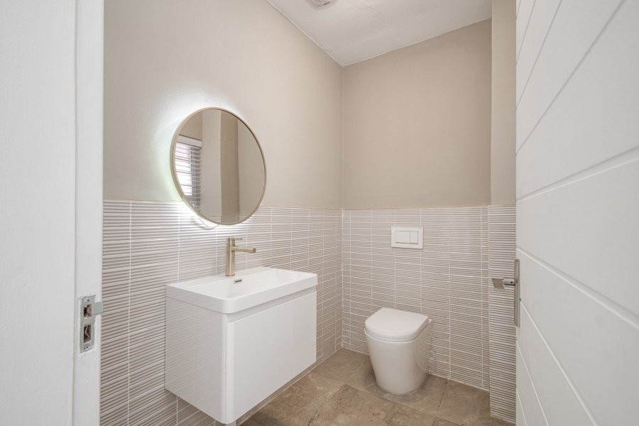 To Let 6 Bedroom Property for Rent in Morningside Gauteng