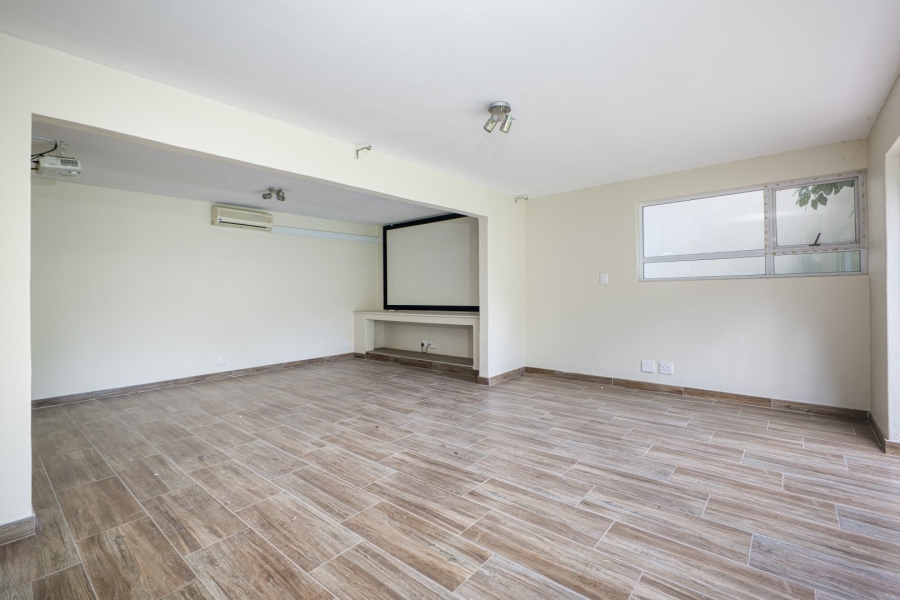 To Let 6 Bedroom Property for Rent in Morningside Gauteng