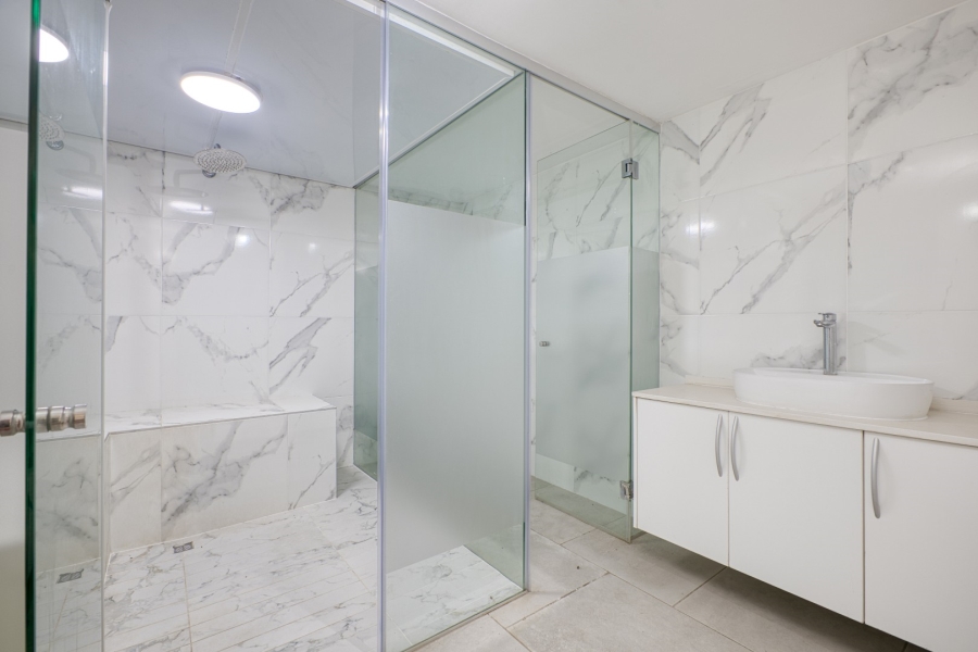 To Let 6 Bedroom Property for Rent in Morningside Gauteng