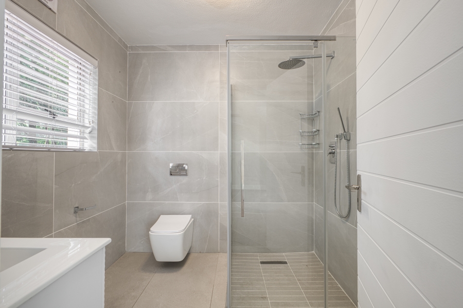 To Let 6 Bedroom Property for Rent in Morningside Gauteng