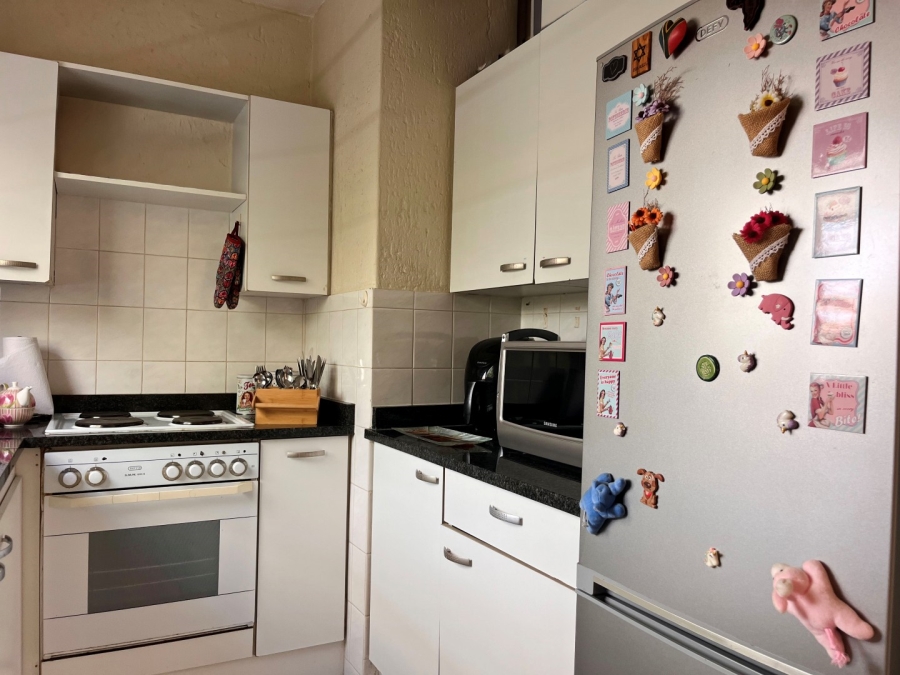 1 Bedroom Property for Sale in Glensan Gauteng